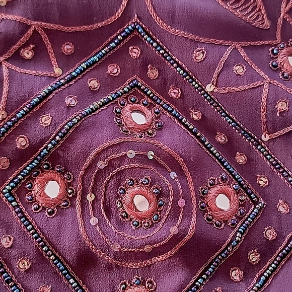 Brown skirt with sequins, beeds, and miroirs - Picture 5 of 7